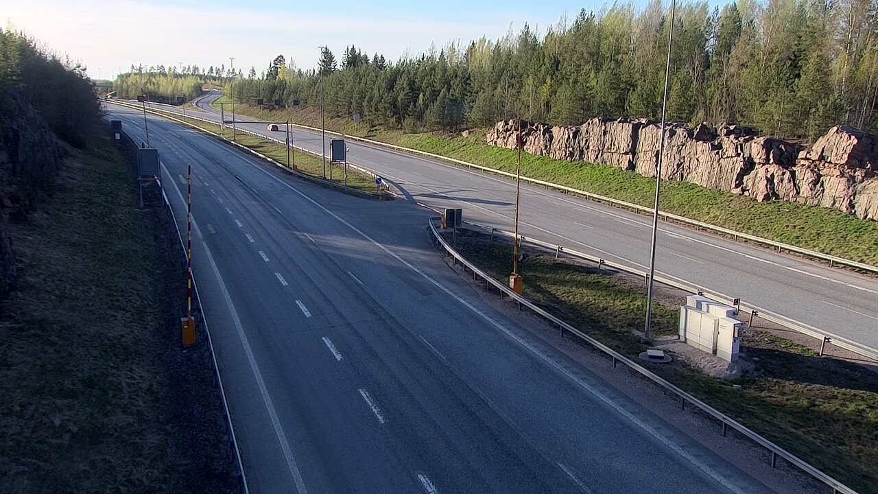Kelikamerat Kuva Tie 1 Lohja, Tervakorpi, puomi länsi, Lohja, Uusimaa