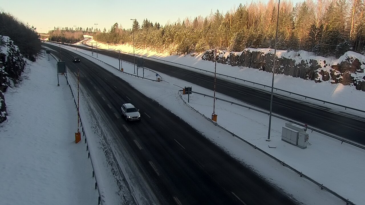 Weather Camera Image Road 1 Lohja, Tervakorpi, puomi länsi, Lohja, Uusimaa