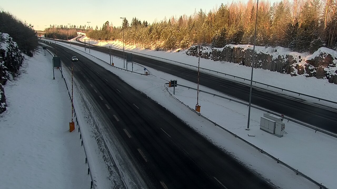 Weather Camera Image Road 1 Lohja, Tervakorpi, puomi länsi, Lohja, Uusimaa