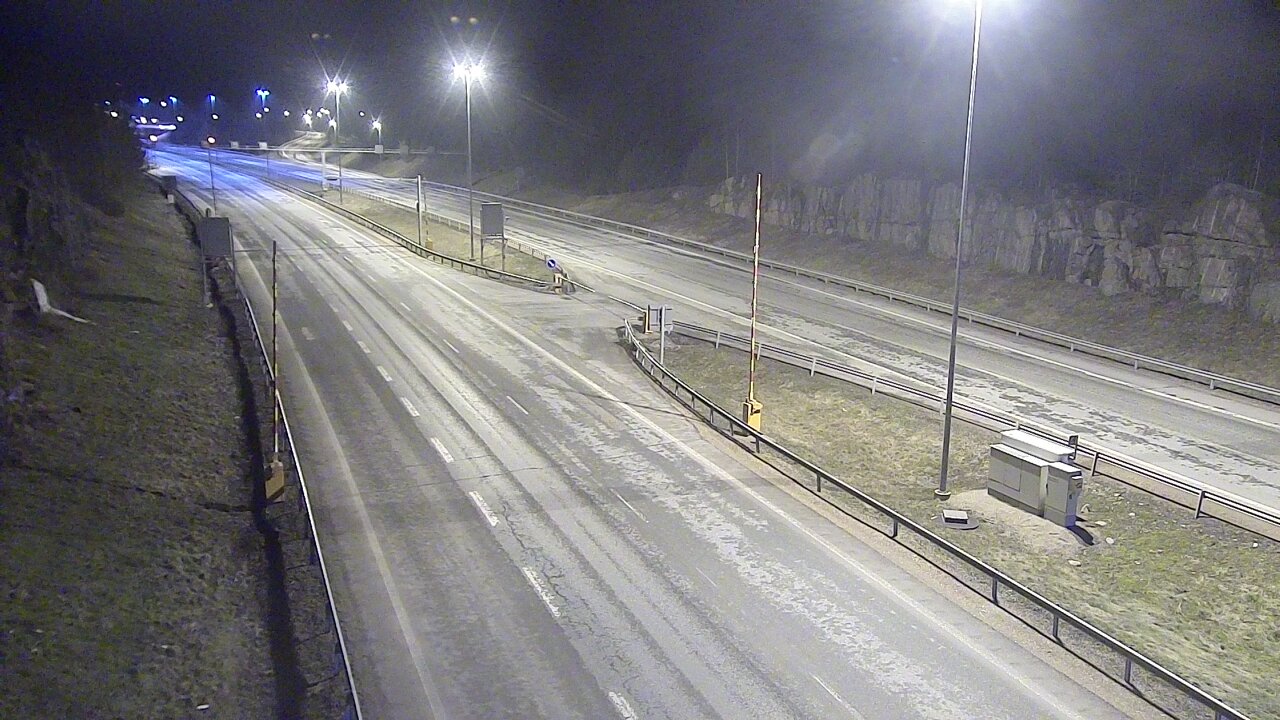 Kelikamerat Kuva Tie 1 Lohja, Tervakorpi, puomi länsi, Lohja, Uusimaa