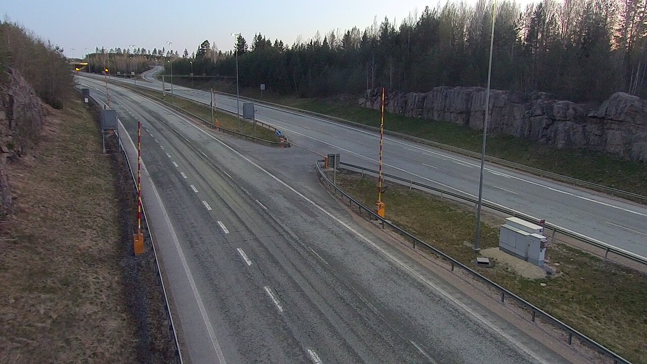 Kelikamerat Kuva Tie 1 Lohja, Tervakorpi, puomi länsi, Lohja, Uusimaa