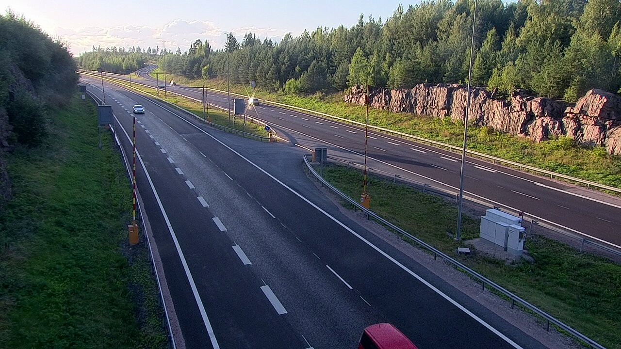 Kelikamerat Kuva Tie 1 Lohja, Tervakorpi, puomi länsi, Lohja, Uusimaa