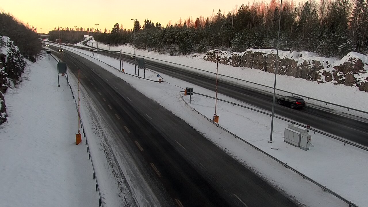 Weather Camera Image Road 1 Lohja, Tervakorpi, puomi länsi, Lohja, Uusimaa